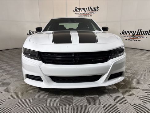 Used 2023 Dodge Charger SXT RWD image 3