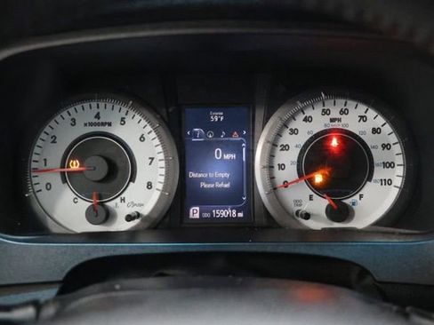 Used 2017 Toyota Sienna SE Premium FWD image 23
