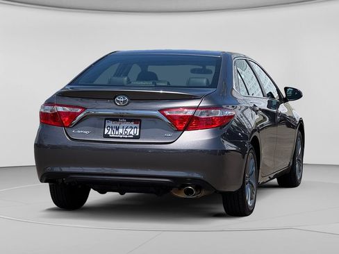 Used 2017 Toyota Camry SE FWD image 33