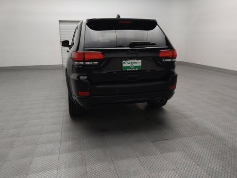Used 2020 Jeep Grand Cherokee Altitude RWD image 6