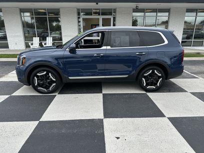 Used 2023 Kia Telluride S