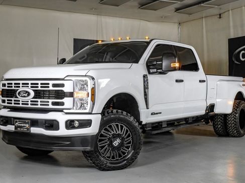 Used 2025 Ford F350 XLT AWD/4WD image 5