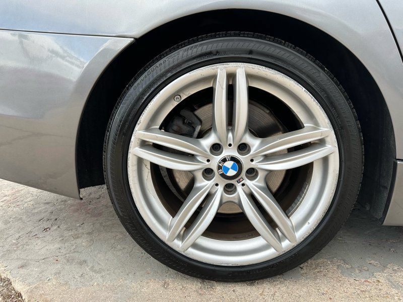 Used 2015 BMW 550i Sedan RWD image 9
