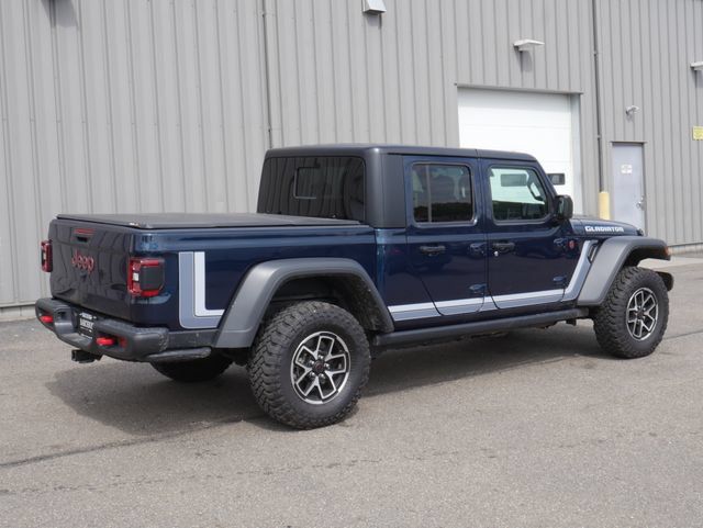 Used 2025 Jeep Gladiator Rubicon w/ Convenience Group AWD/4WD image 11