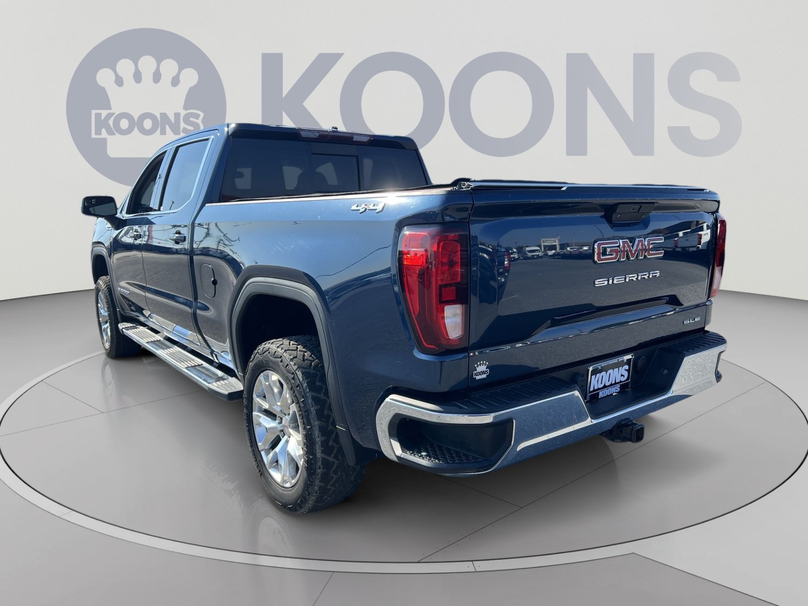 Used 2020 GMC Sierra 1500 SLE w/ SLE Value Package AWD/4WD image 4