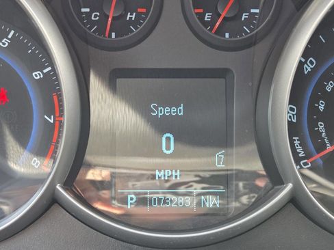 Used 2011 Chevrolet Cruze LT image 33