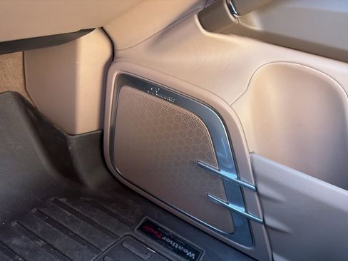 Used 2014 Porsche Cayenne Turbo S image 31