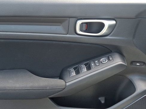 Used 2023 Honda Civic Sport image 12
