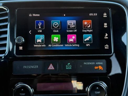 Used 2018 Mitsubishi Outlander LE AWD/4WD image 31