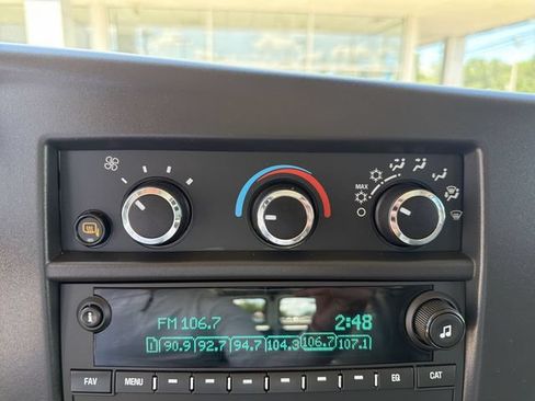 Used 2025 GMC Savana 2500 Extended w/ Driver Convenience Package RWD image 19
