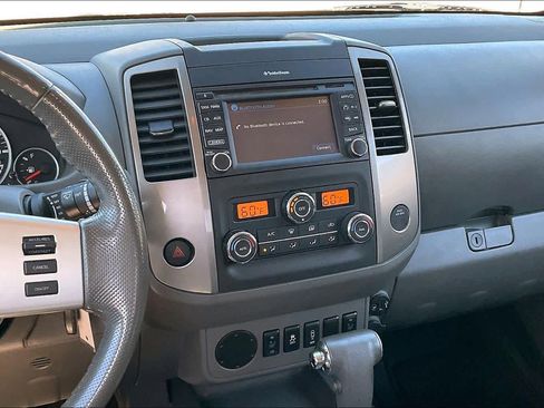 Used 2019 Nissan Frontier SL image 7