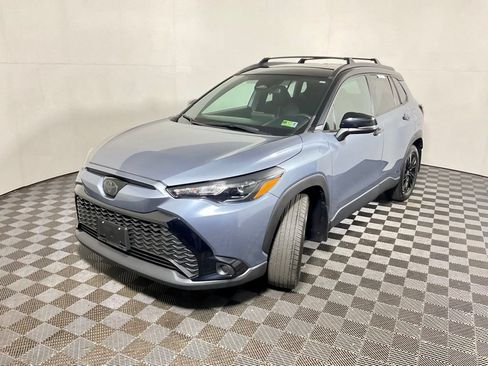 Used 2024 Toyota Corolla Cross AWD Hybrid image 9