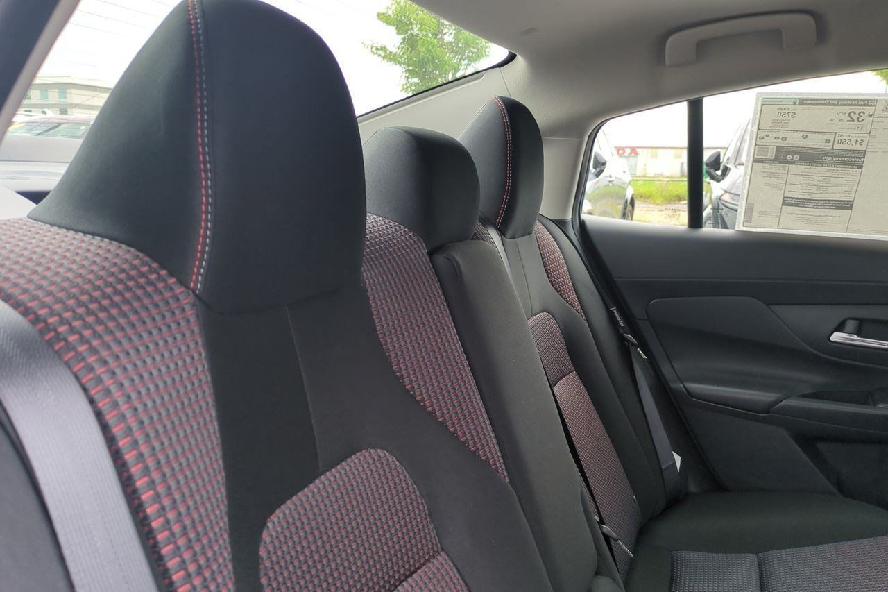 New 2026 Nissan Sentra SR w/ Floor Mat Package FWD image 34