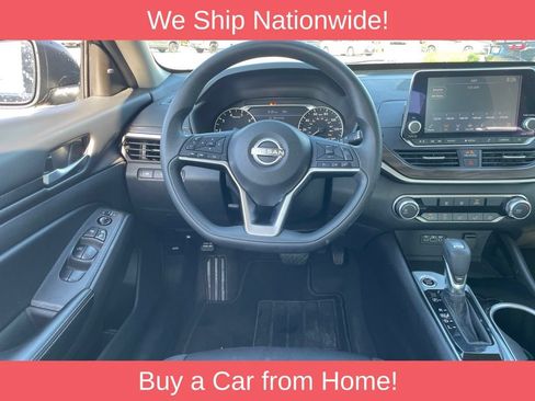 Used 2024 Nissan Altima 2.5 SV FWD image 12