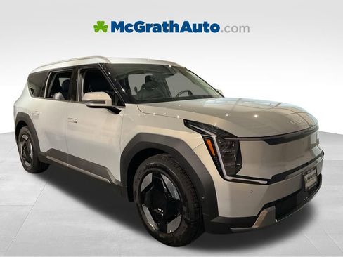 New 2026 Kia EV9 Wind AWD/4WD image 2