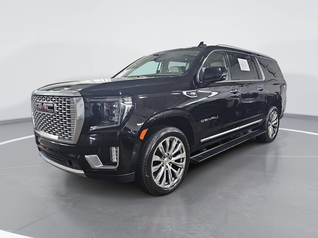 Certified 2021 GMC Yukon XL Denali w/ Denali Premium Package AWD/4WD image 9