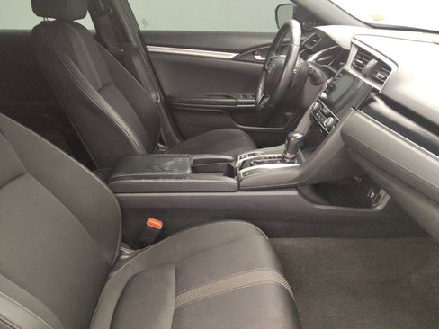 Used 2019 Honda Civic Sport image 21
