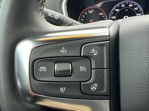 Used 2025 Chevrolet Blazer Premier w/ Driver Confidence II Package FWD image 15