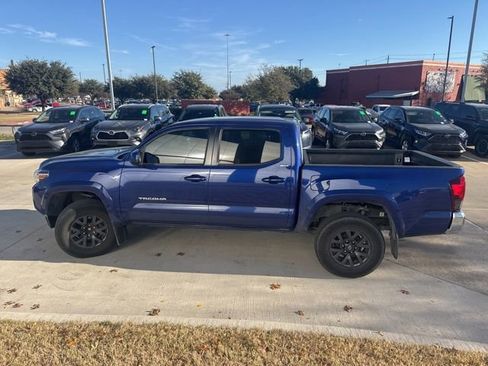 Used 2023 Toyota Tacoma SR5 image 5