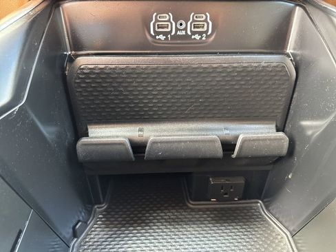 Used 2023 RAM 2500 Laramie AWD/4WD image 44