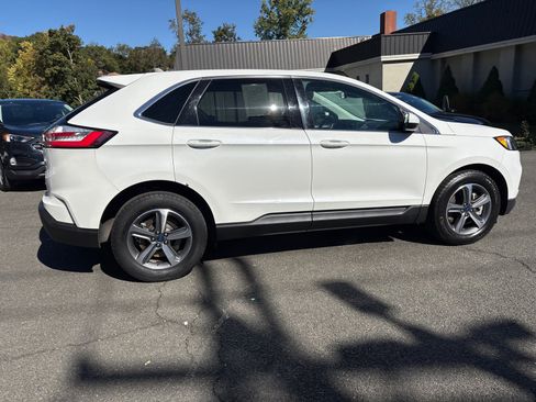 Used 2022 Ford Edge SEL w/ Convenience Package image 9