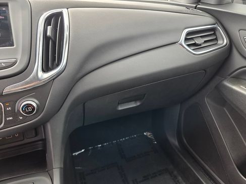 Certified 2024 Chevrolet Equinox LT FWD image 28