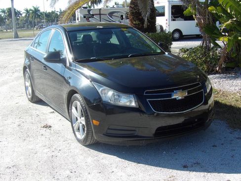 Used 2013 Chevrolet Cruze LT image 11