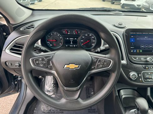 Used 2021 Chevrolet Malibu LS image 26