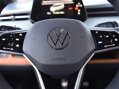 New 2025 Volkswagen ID. Buzz Pro S image 16