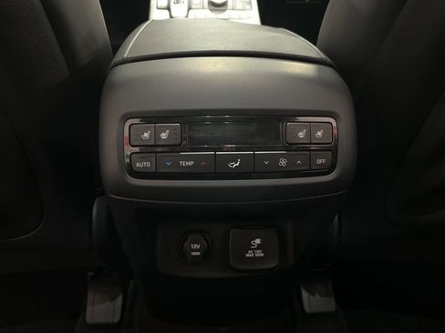 Used 2022 Hyundai Palisade Limited AWD/4WD image 17