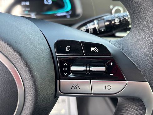 New 2026 Hyundai Elantra Hybrid w/ Cargo Package FWD image 22