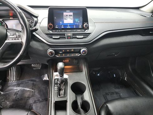 Used 2021 Nissan Altima 2.5 SR FWD image 17