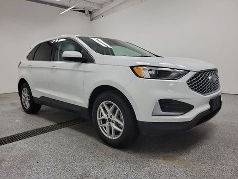 Used 2023 Ford Edge SEL AWD/4WD image 2