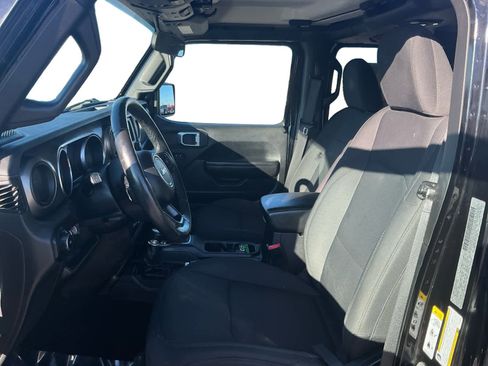 Used 2018 Jeep Wrangler Unlimited Sport S image 10