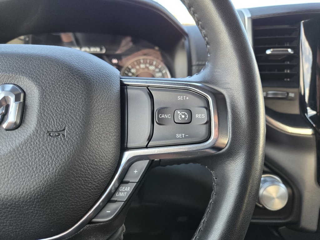 Used 2024 RAM 1500 Laramie AWD/4WD image 28