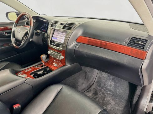 Used 2012 Lexus LS 460 AWD w/ Luxury Value Edition image 29