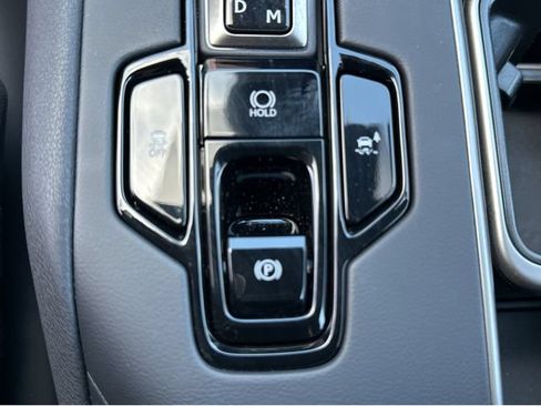 New 2026 Lexus TX 500h AWD image 34