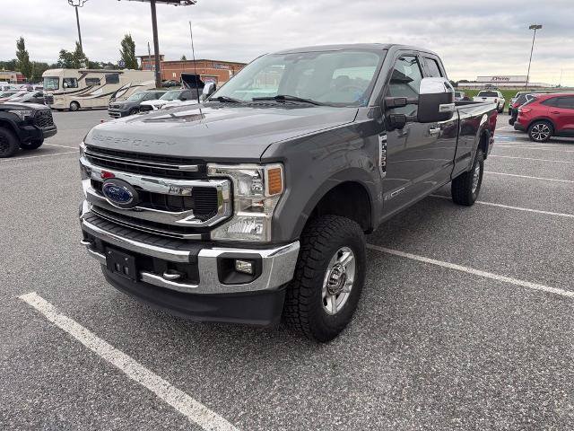 Certified 2022 Ford F250 XLT w/ XLT Premium Package AWD/4WD image 3