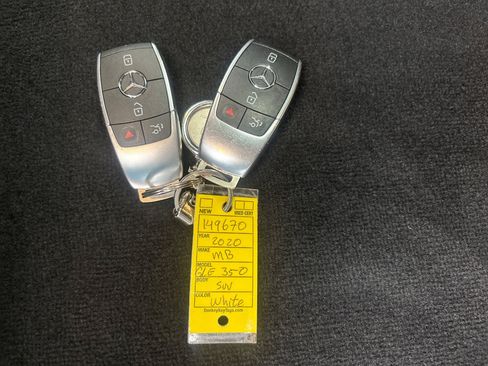 Used 2020 Mercedes-Benz GLE 350 4MATIC w/ Premium Package image 32