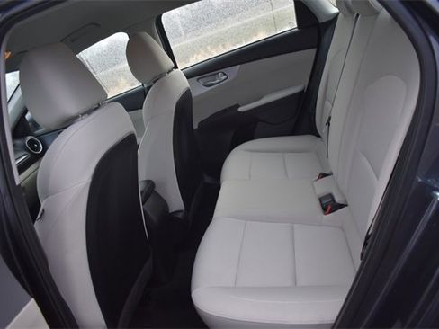 Certified 2023 Kia Forte LXS w/ LXS Technology Package image 16