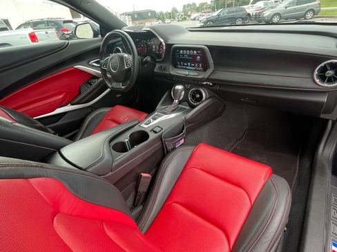 Used 2017 Chevrolet Camaro LT RWD image 25
