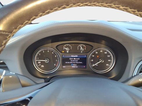 Used 2022 Buick Enclave Essence w/ Experience Buick Package image 27