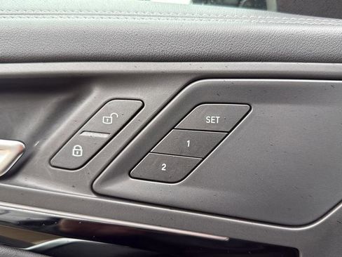 Used 2025 BMW X1 xDrive28i AWD/4WD image 23