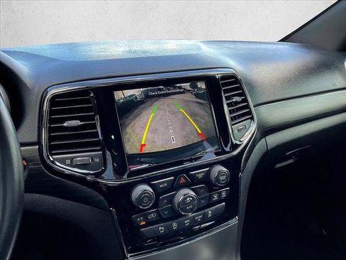 Certified 2020 Jeep Grand Cherokee Laredo w/ Laredo X Package RWD image 23