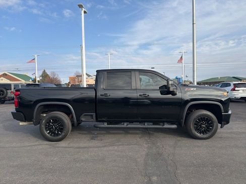 Used 2021 Chevrolet Silverado 2500 LTZ w/ LTZ Plus Package image 2