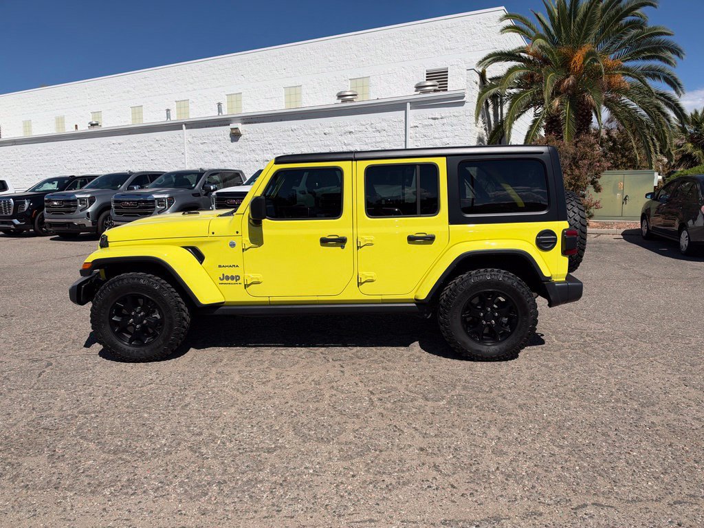Used 2023 Jeep Wrangler Unlimited Sahara w/ LED Lighting Group AWD/4WD image 8