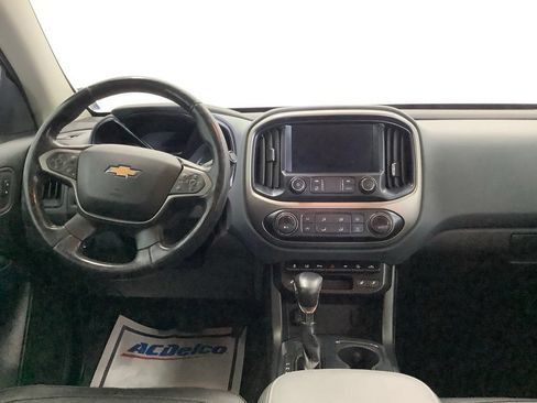 Used 2022 Chevrolet Colorado Z71 w/ Safety Package AWD/4WD image 34