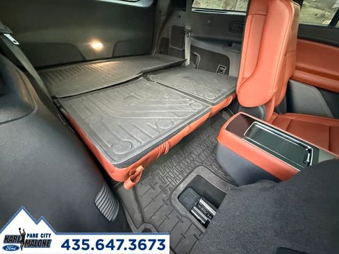 Used 2025 Lincoln Aviator Reserve w/ Equipment Group 201A image 12