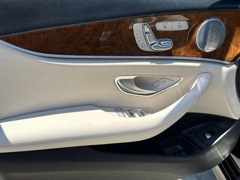 Used 2019 Mercedes-Benz E 450 4MATIC Wagon w/ Premium Package image 22