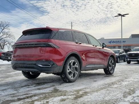 New 2026 Lincoln Nautilus Premier image 10